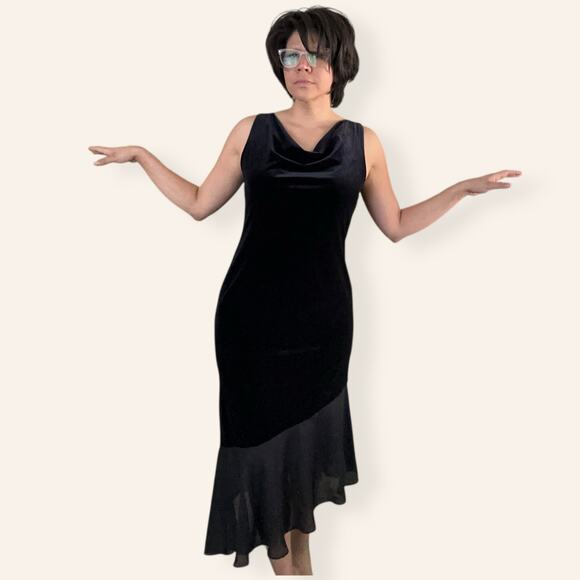 Mermaid A symmetrical Velvet Dress Black Size 12 - Picture 1 of 6